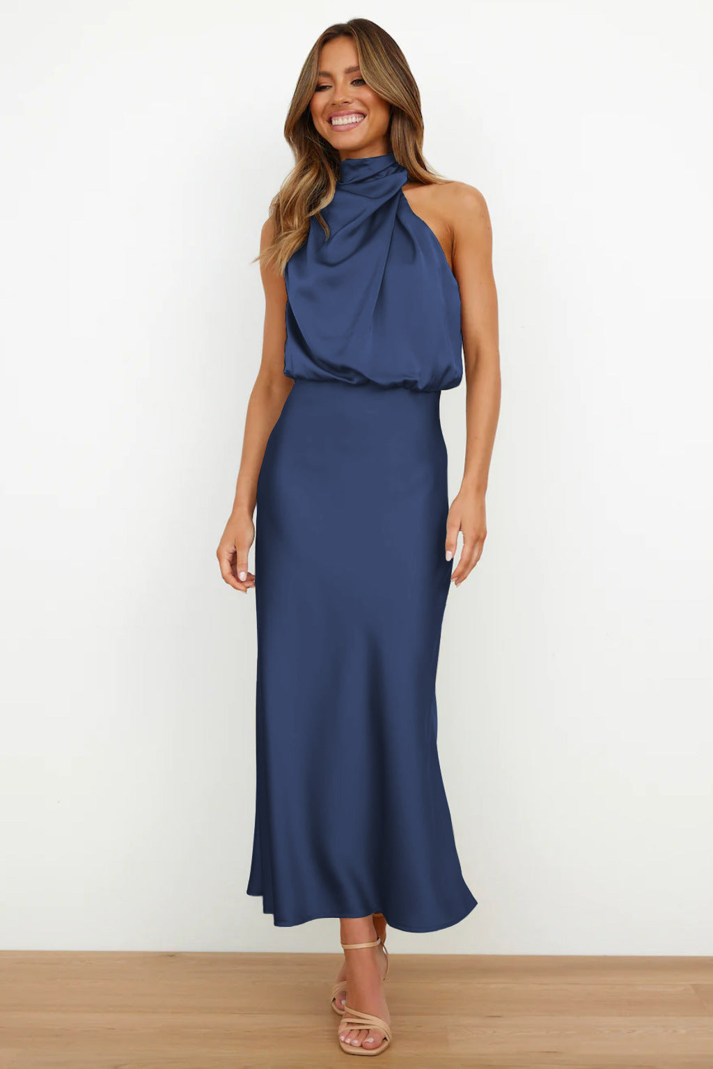 Benthe™ | Lyxig Midiklänning med Off-Shoulder-design