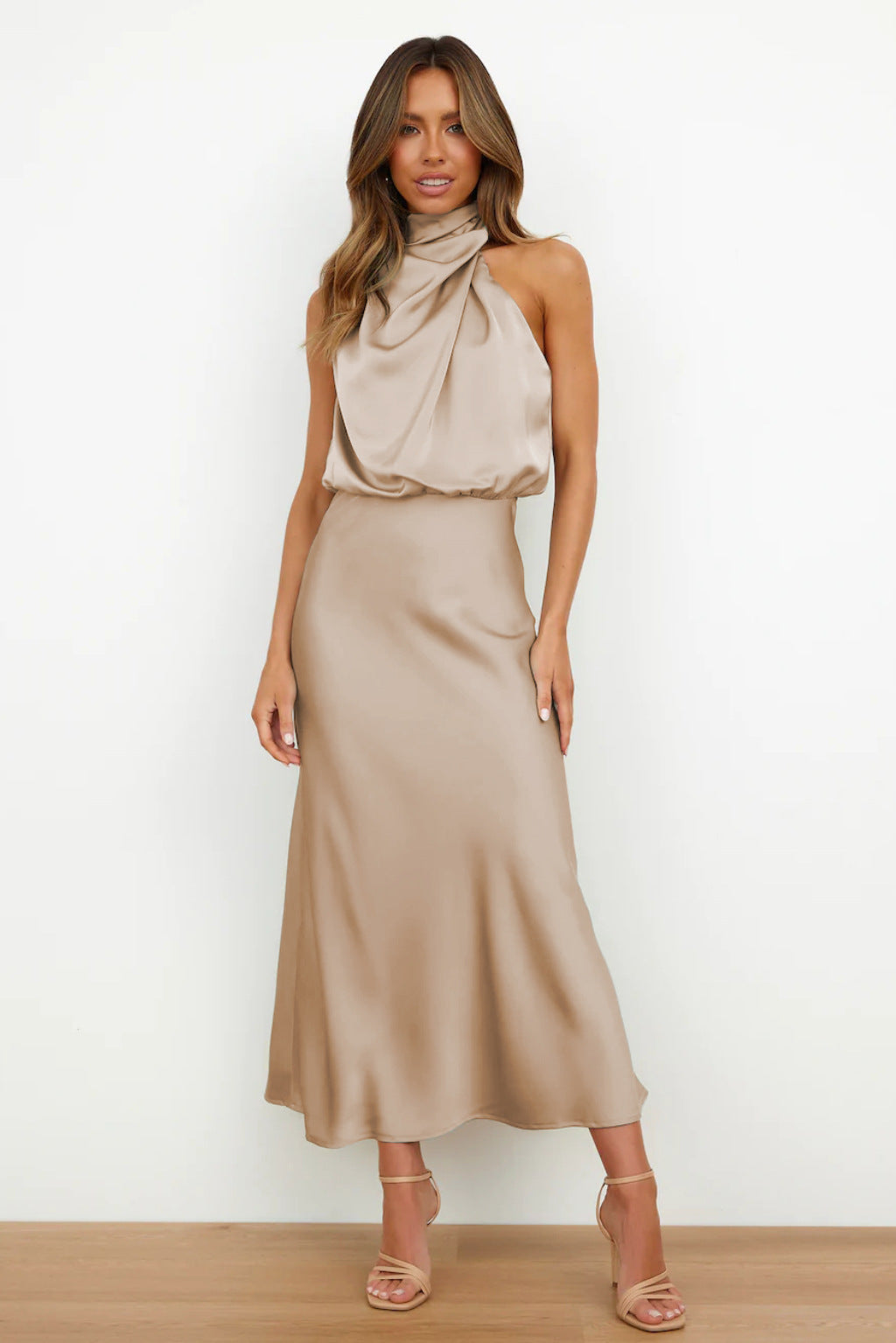 Benthe™ | Lyxig Midiklänning med Off-Shoulder-design