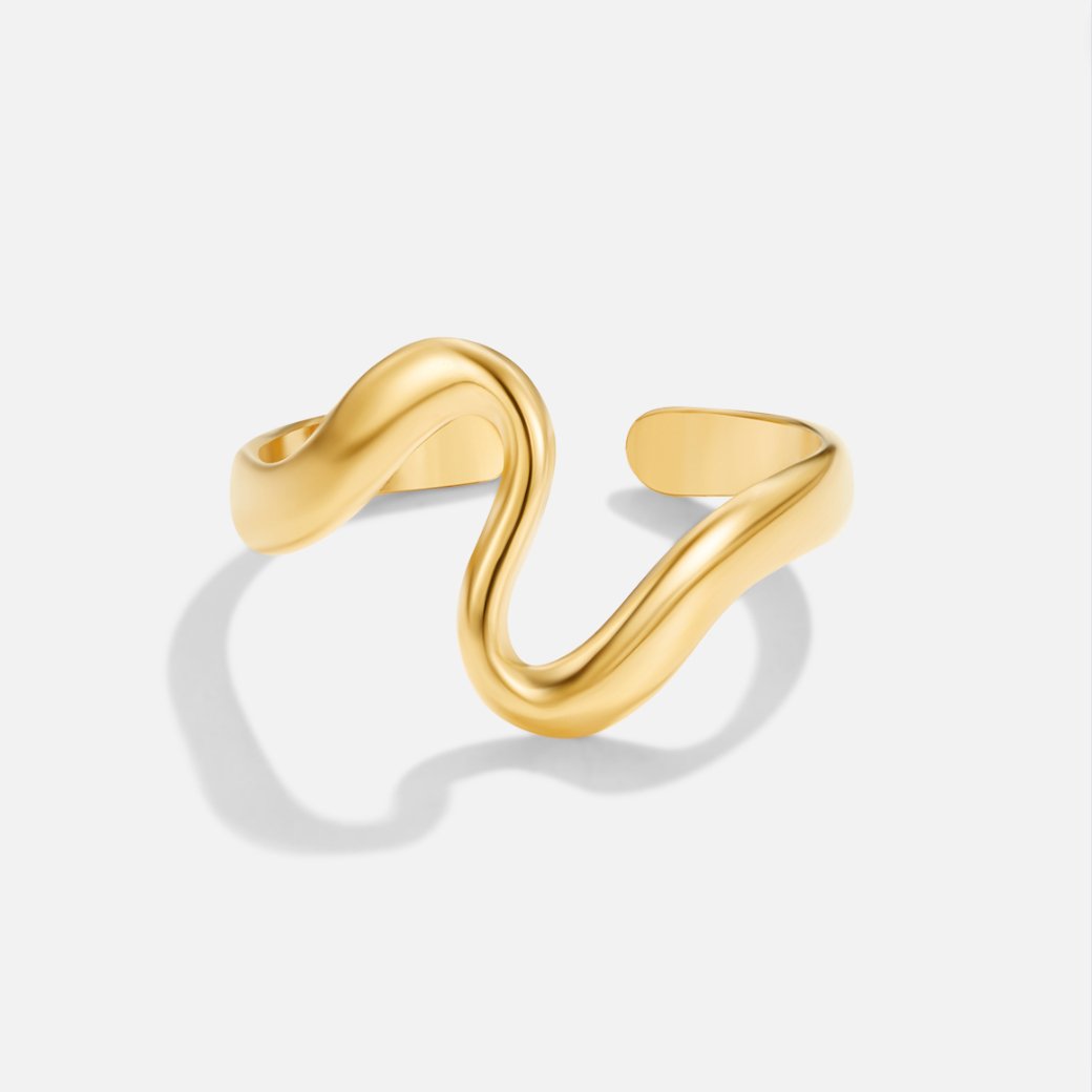Aurelia™ | Guldfärgad Wave Ring – Tidlös elegans & modern stil