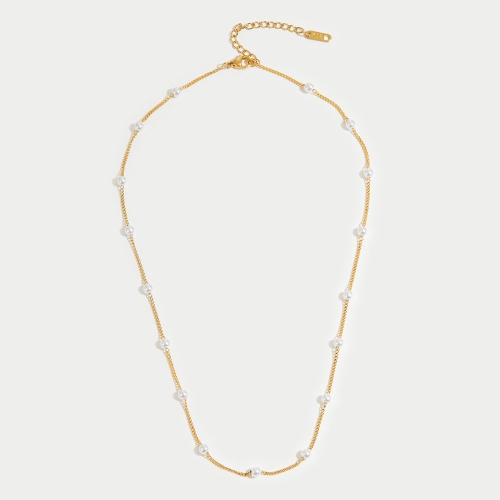 Nura Halsband med Pärlor – Tidlös Elegans & Förtrollande Detaljer